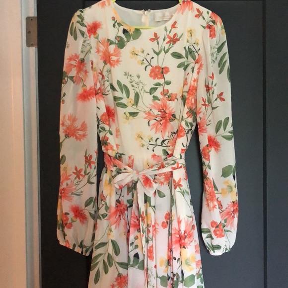 Floral maxi dress, never worn, size medium. - Picture 2 of 2